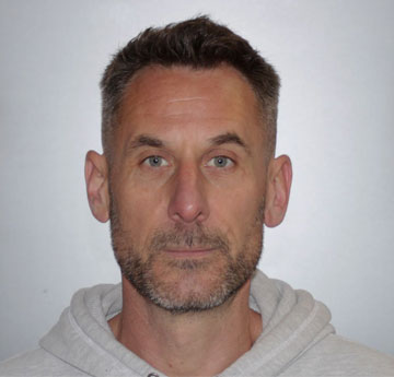 Simon Dymond教授